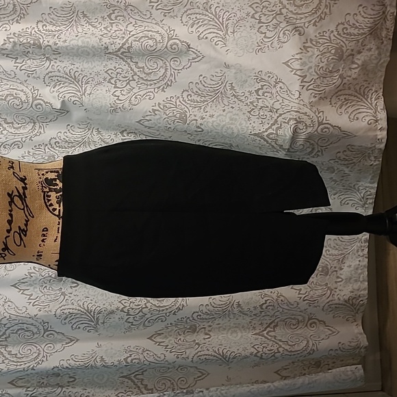 Zara Women Black Pencil Skirt slit in back zip up side size M - Picture 3 of 7